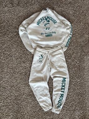 Disney green Mickey Mouse sweatshirt and pants